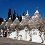 280px-Trulli_Alberobello11_apr06